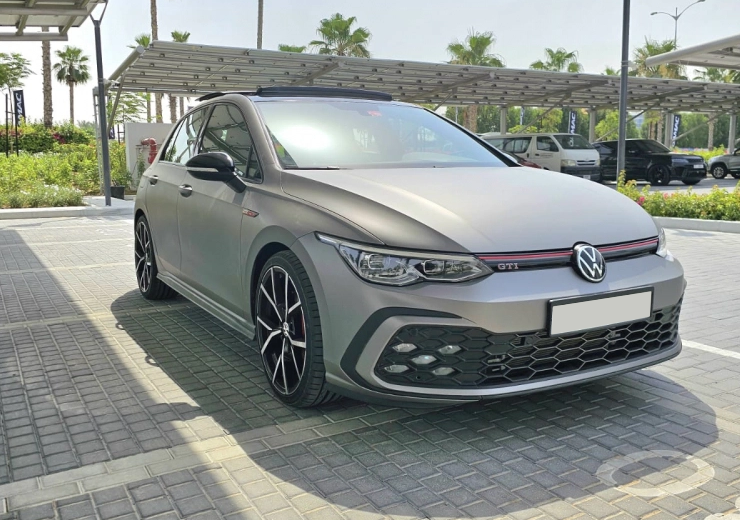 Picture Volkswagen Golf GTI 2021 